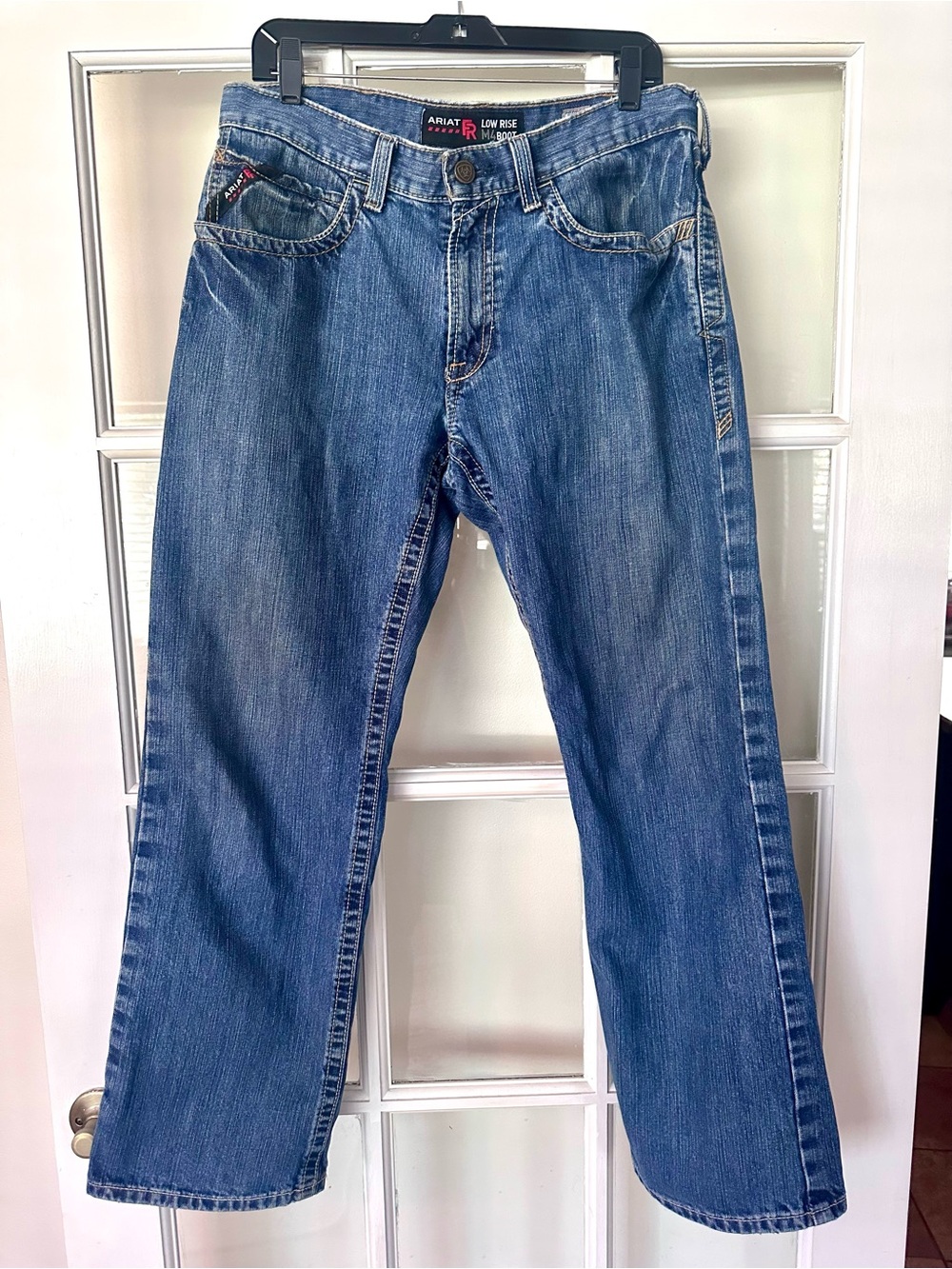Ariat Men's Medium Blue Straight Jeans Sixe 31/32
